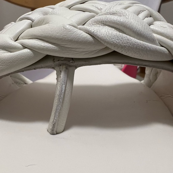 White Vince Camino Sandals Sz. 8 - Picture 5 of 7